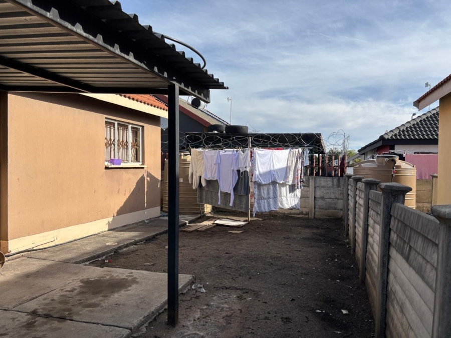 4 Bedroom Property for Sale in Freedom Park North West